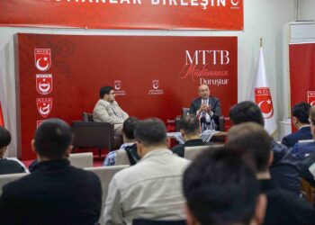Kavuş’tan MTTB gençliğine: “İnançla birleşen gençlik çağ açıp çağ kapatır”
