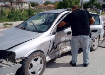 Ereğli’de iki otomobil çarpıştı: 5 yaralı