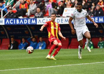 Konyaspor, Kayseri’de ilk yarıyı golsüz geçti