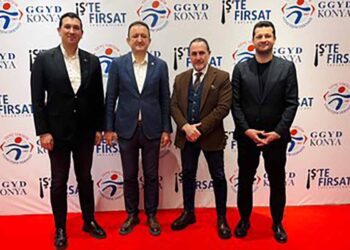 Bektaş Konya’da “İş’te Fırsat” toplantısına katıldı