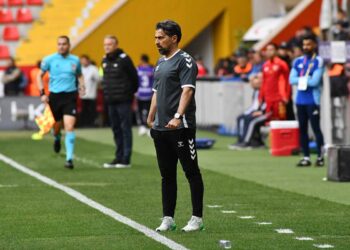 İlhan Palut: En güçlü şekilde final maçını oynayacağız