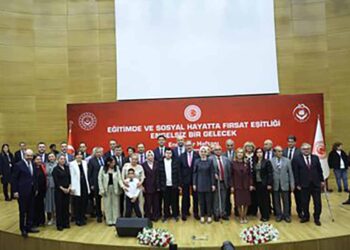 Latif Selvi, “Engelsiz Bir Gelecek” paneline katıldı
