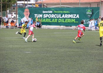 Meram’da ilkokullar arası futbol turnuvası heyecanı başladı
