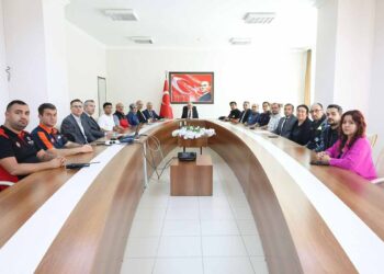 Akın, Akşehir’de sel ve dolu bölgelerinde inceleme yaptı