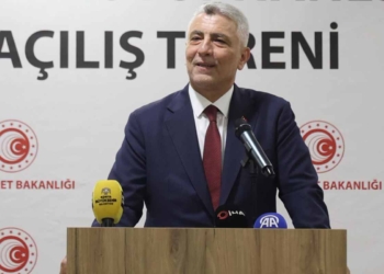 Bolat Ereğli’de kütüphane açılışında ekonomi mesajı verdi