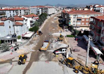 Karatay’da asfalt sezonu hız kesmiyor
