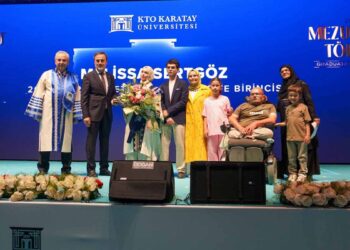 KTO Karatay Üniversitesi 2026 mezunlarını uğurladı