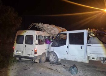 Karapınar’da iki araç çarpıştı, 7 kişi yaralandı