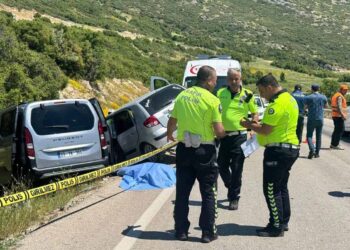 Konya-Isparta yolunda feci kaza: 1 ölü, 5 yaralı