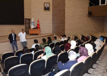NEÜ Tıp Fakültesi, imam hatip lisesi öğrencilerini ağırladı