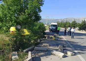 Seydişehir’de takla atan otomobilin sürücüsü yaralandı