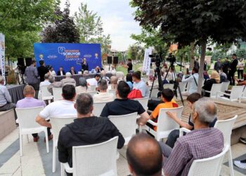 “Vatandaş Soruyor, Başkan Cevaplıyor” bu kez Karatay’da