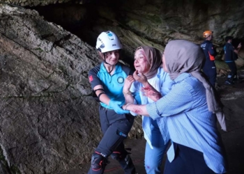Balatini Mağarası’nda nefes kesen UMKE tatbikatı