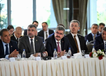 Erdem, Milletvekilleri İstişare ve Değerlendirme Toplantısı’na katıldı