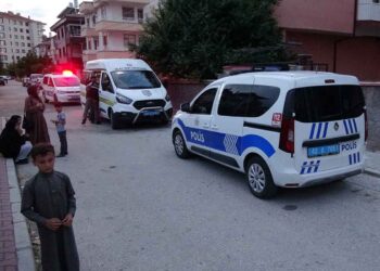 Konya’da uzaklaştırma kararı bulunan eş, kadını çocuklarının gözü önünde bıçakladı