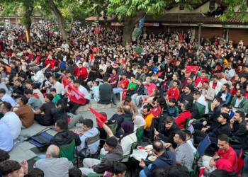 Konya’da milli maç heyecanı meydanı doldurdu