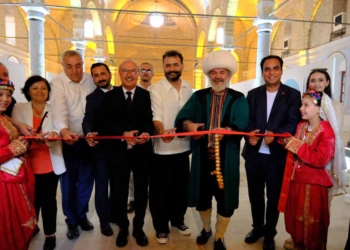 Akşehir sokakları Nasreddin Hoca Şenliği ile renklendi
