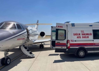 Ambulans uçak 14 günlük bebeği Konya’ya ulaştırdı