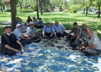 Karatay’da kursiyerler hem yarıştı hem piknikte buluştu