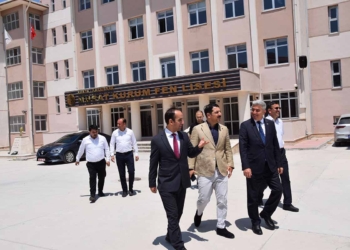 Öztürk, Murat Kurum Fen Lisesi öğrencileriyle buluştu