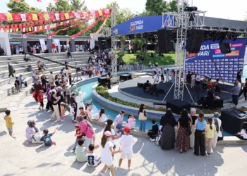 Konya’da kültür şöleni başladı: “Sazımda Söz Var”