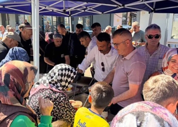 Seydişehir Belediyesi’nden vatandaşlara aşure ikramı