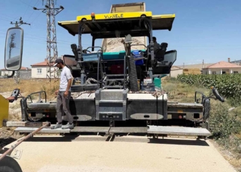 Karapınar’da asfalt çalışmaları sürüyor