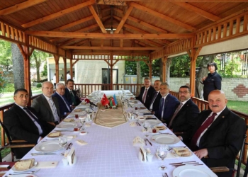 Milletvekili Orhan Erdem Azerbaycan Büyükelçisi Reşad Memmedov’un veda programına katıldı