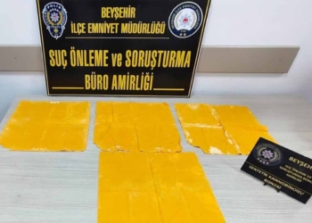 Beyşehir’de araçtan 8 peçeteye emdirilmiş bonzai çıktı