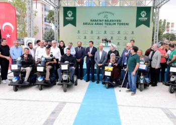Karatay’da akülü araç desteğiyle engeller birer birer aşılıyor