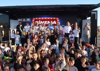 Konya’da 100 mahallede sinema ve çocuk şenliği: 80 bin kişi buluştu