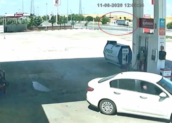 Kulu’da seyir halindeki tırın sürücüsü kalp krizi geçirdi, kaza yaptı