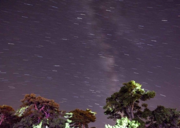 Meram’da gençler ve ailelerden Perseid meteor yağmuruna yoğun ilgi
