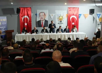 Özer, Yozgat’ta teşkilat toplantılarına katıldı