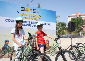 Konya’da 40 gün camiye gelen 13 bin 91 çocuğa bisiklet