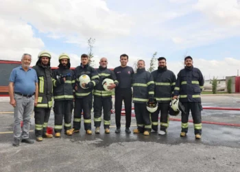 Konya’da minibüs ve servis şoförlerine gönüllü itfaiyecilik eğitimi
