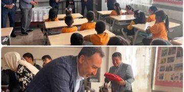 Özer, öğrencilerle bir araya geldi