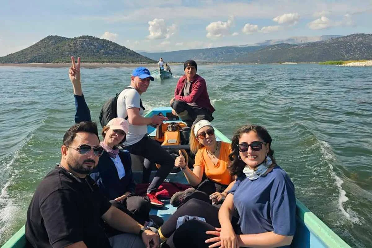 Beyşehir Gölü’nün gizli cenneti Hacıakif Adası keşfedildi