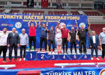 Karatay Belediyespor halterde Türkiye dereceleri elde etti