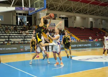Konya BBSK, Cedi Osman Basketbol’u deplasmanda devirdi