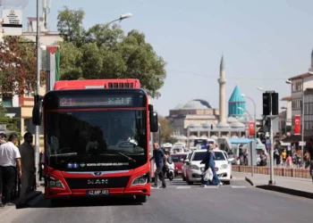 Konya’da üniversite öğrencilerine 7 gün ücretsiz ulaşım imkanı