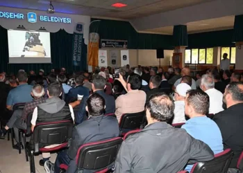 Seydişehir’de çiftçilere pelemir bitkisi tanıtıldı