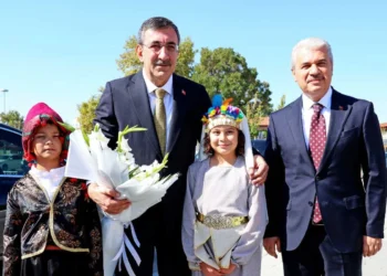 Cumhurbaşkanı Yardımcısı Yılmaz, Konya Valiliğini ziyaret etti