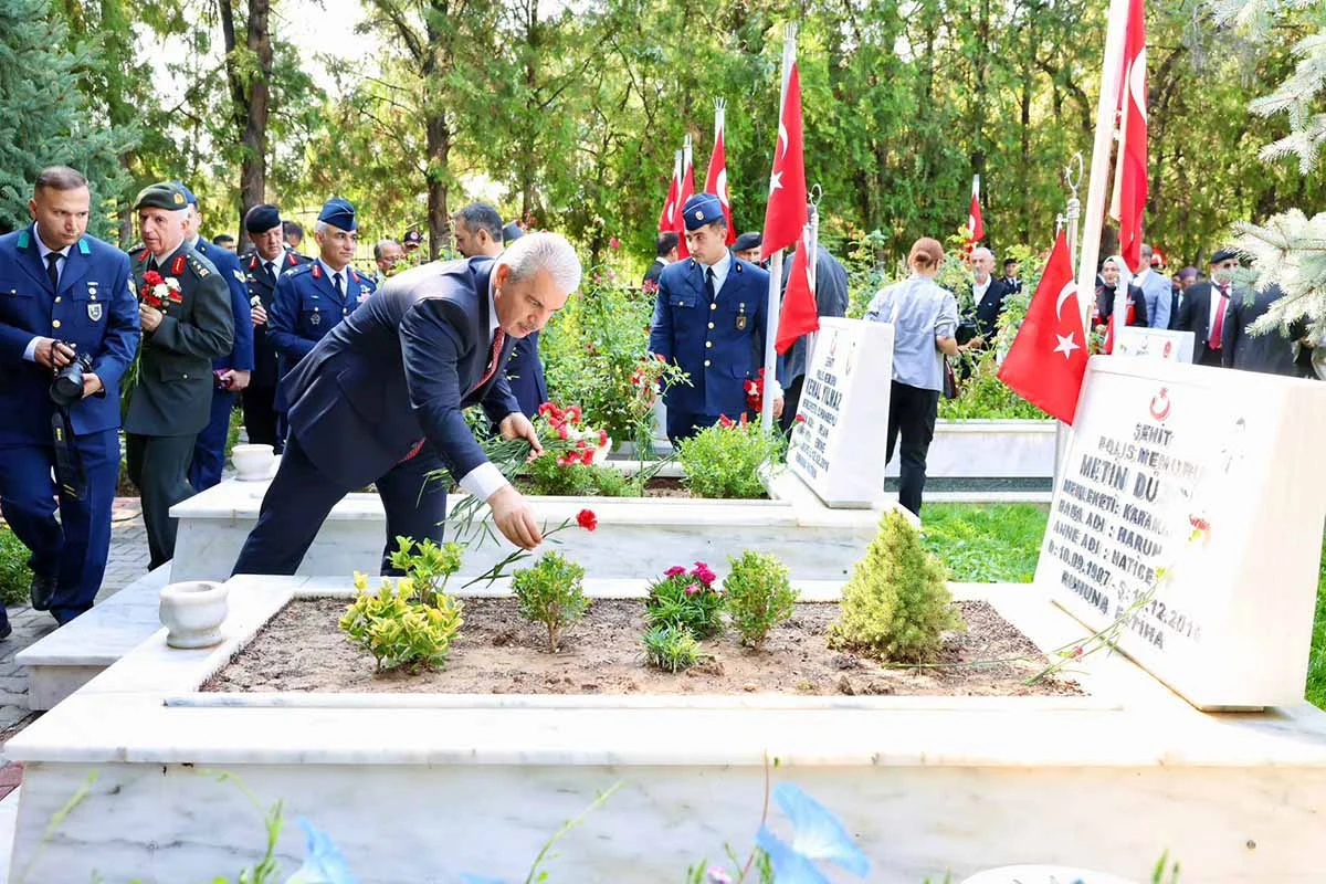 Konya Valisi Akın’dan Gaziler Günü’nde gazilere ve şehit ailelerine ziyaret
