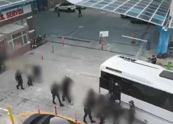 Konya merkezli FETÖ operasyonunda 20 şüpheli adliyeye sevk edildi