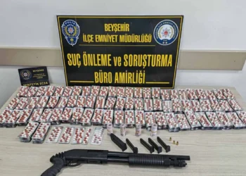 Konya’da uyuşturucu operasyonu: 4 bin 203 hap ele geçirildi