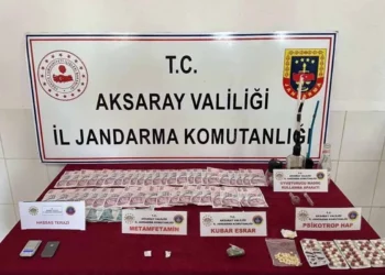 Konya’dan uyuşturucuyla yola çıktılar, Aksaray’da yakalandılar