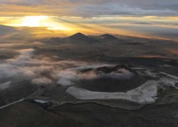 Konya’nın nazar boncuğu Meke Gölü’nde sonbahar güzelliği
