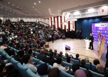 Altay, Konya’da üniversiteleri birbirine bağlayacak metro projesini anlattı