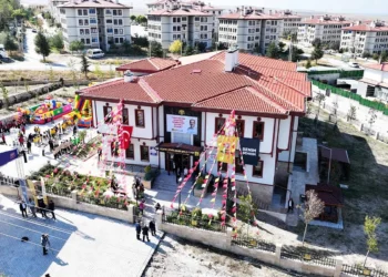 Altınekin Şehir Konağı’na kavuştu